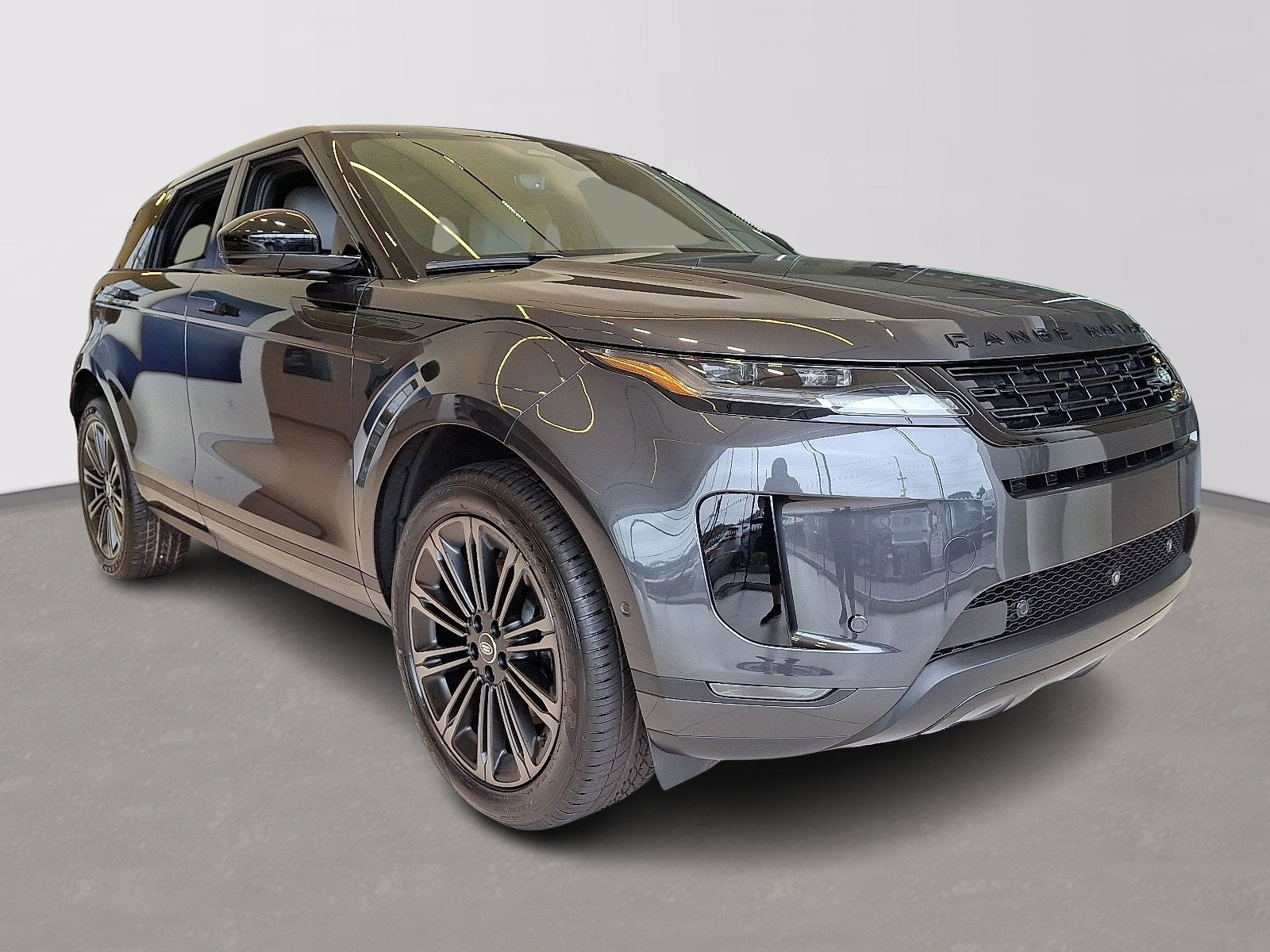 2026 Land Rover Range Rover Evoque S photo 2