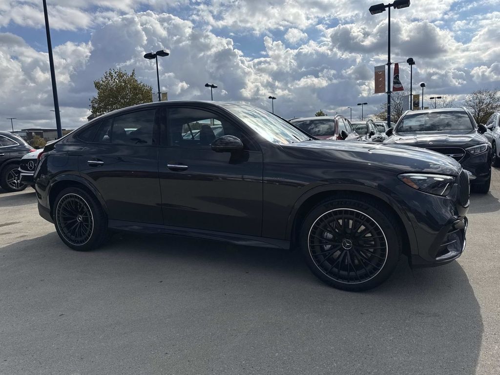 2026 Mercedes Benz GLC 43 AMG 4MATIC photo 3