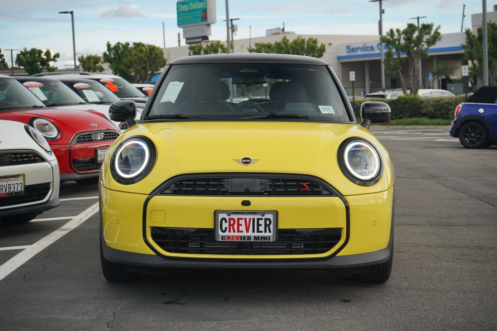 2026 Mini Cooper Hardtop S 2 Door Iconic photo 4
