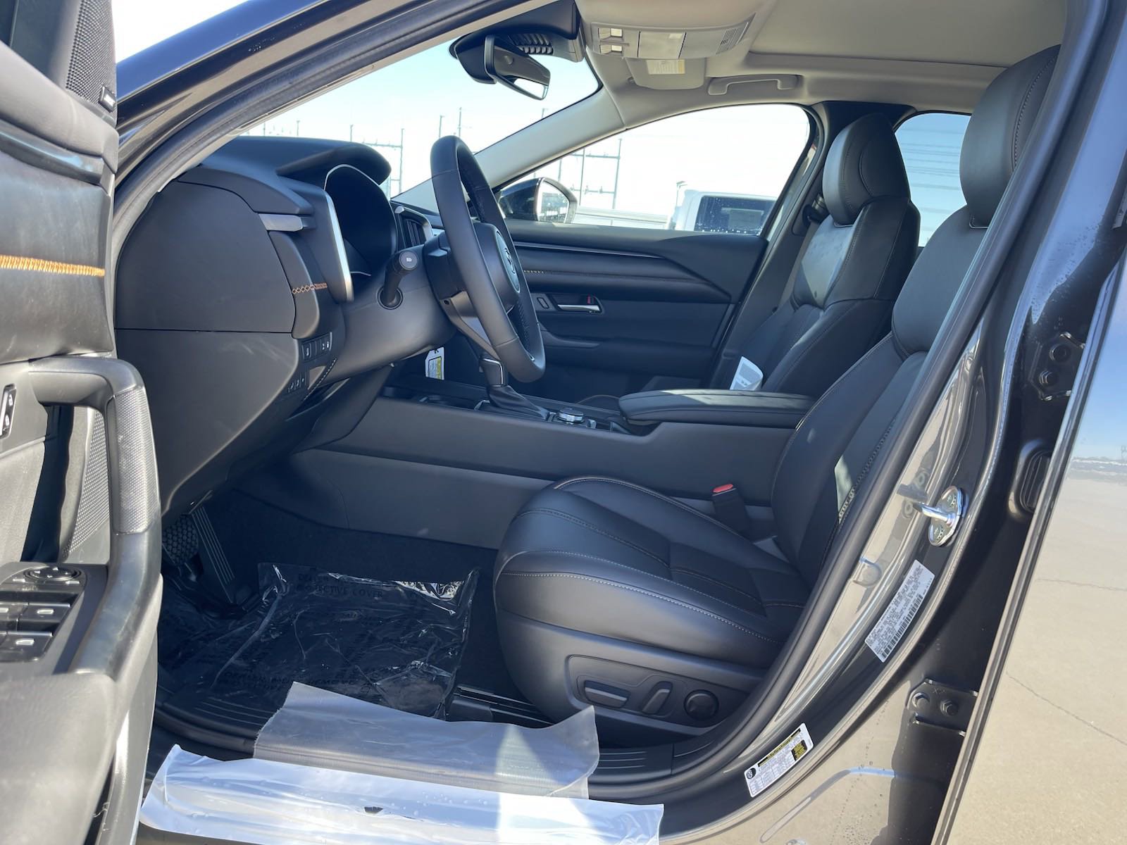 2025 Mazda CX-50 Premium photo 7