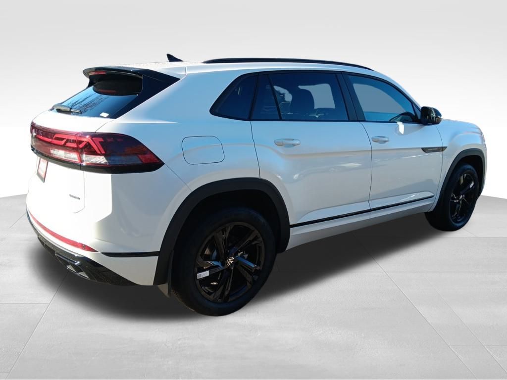 2025 Volkswagen Atlas Cross Sport SEL R-Line photo 4