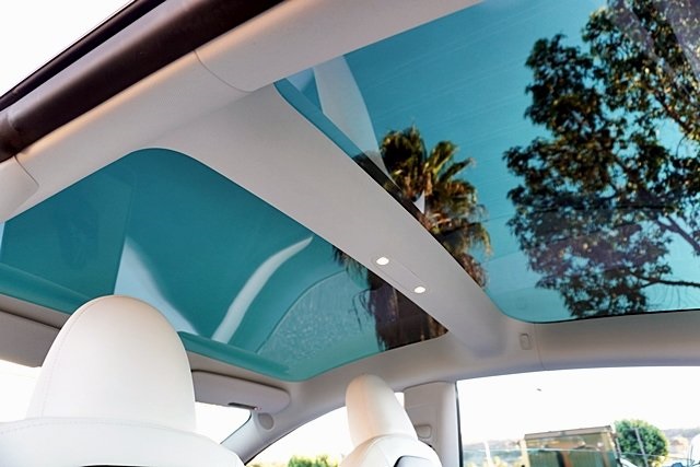 Used 2023  Tesla Long Range image 16