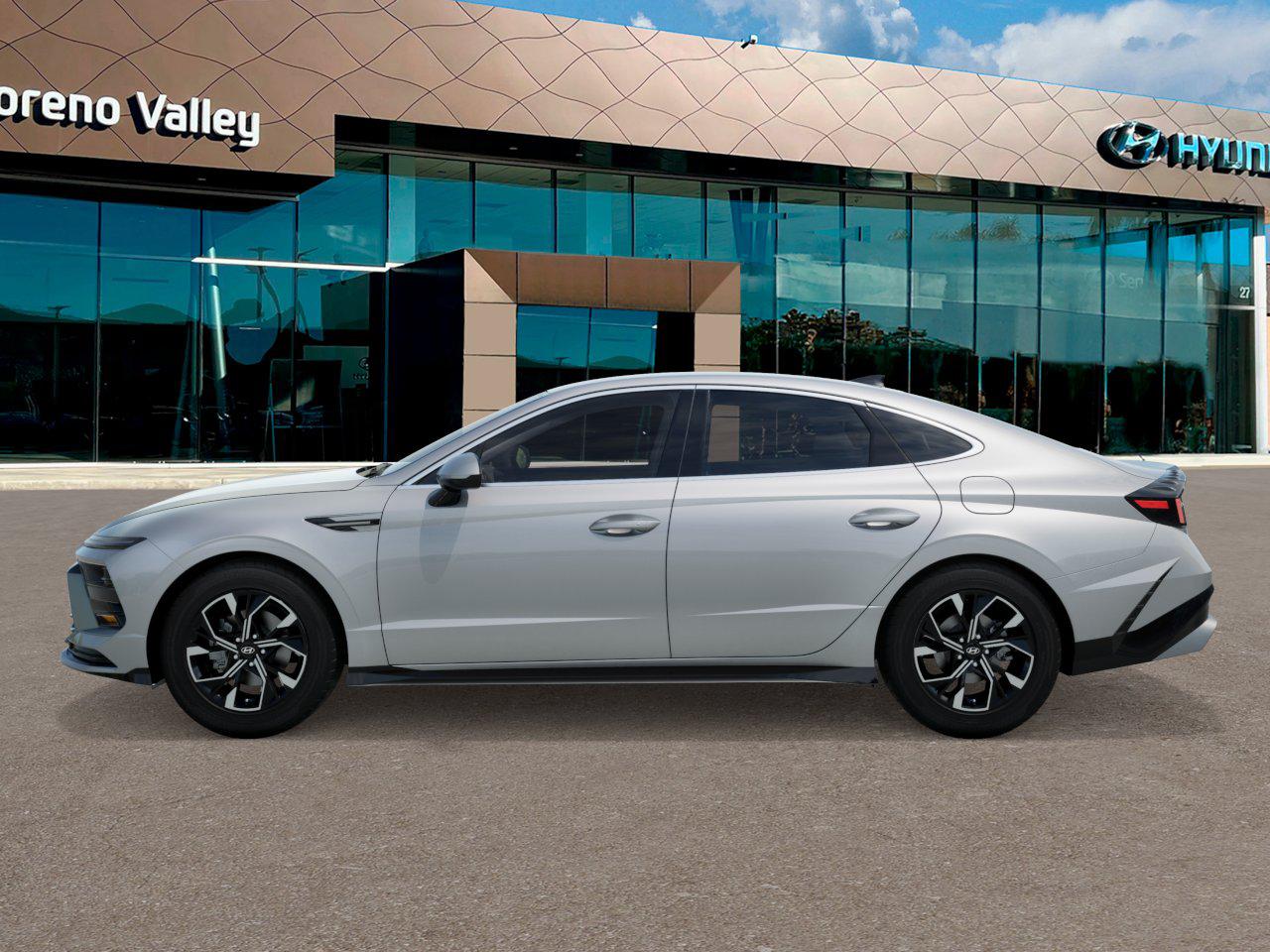 2025 Hyundai Sonata SEL photo 3