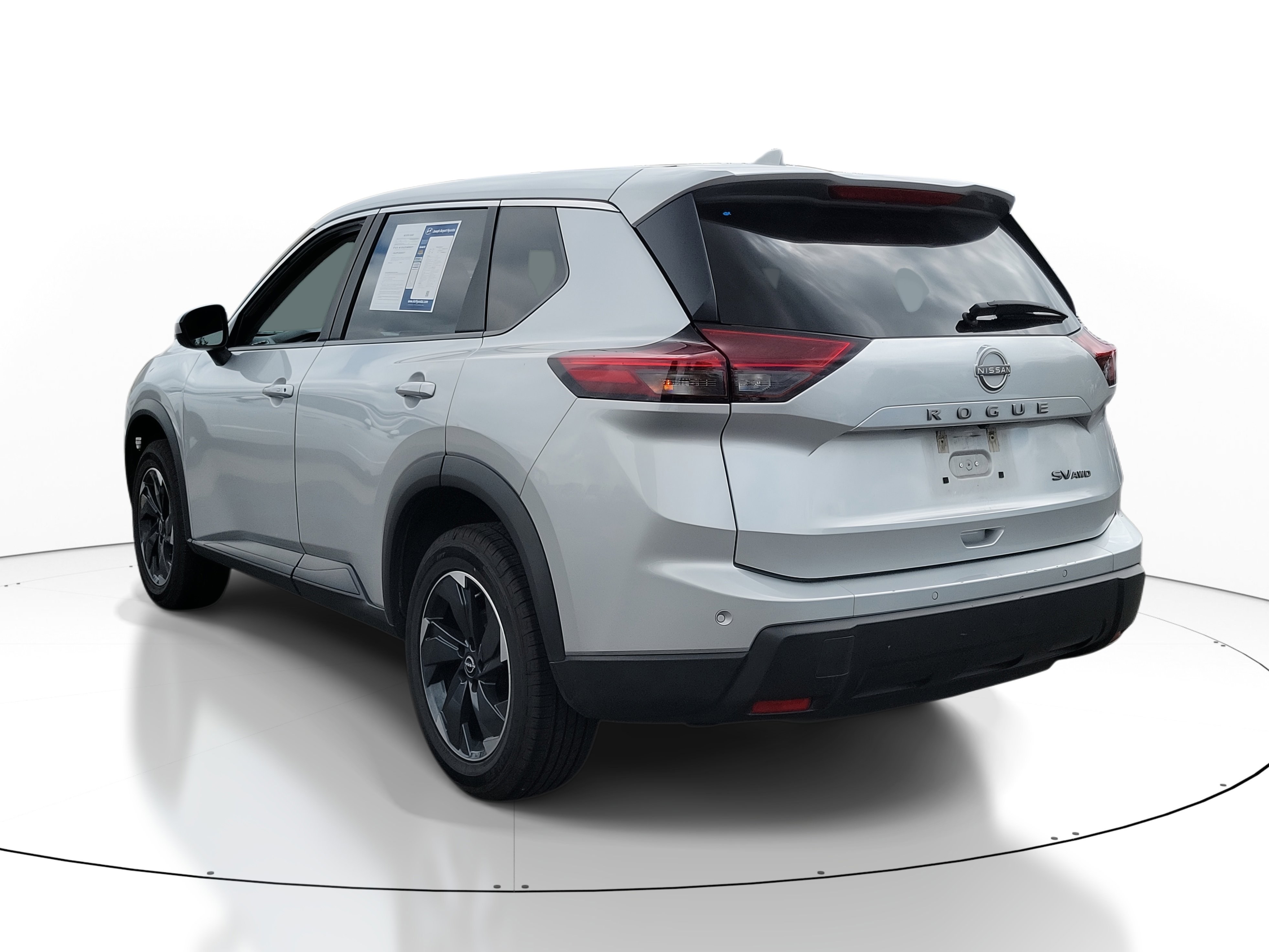 2024 Nissan Rogue SV photo 3