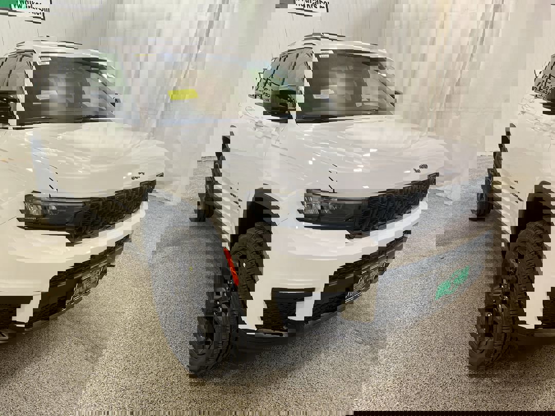 2025 Jeep Grand Cherokee L Altitude's photo