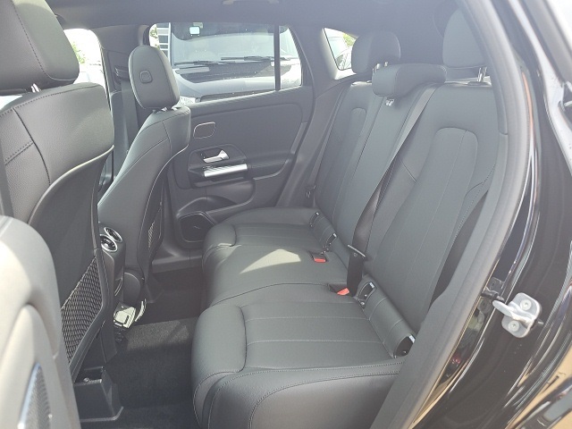 2026 Mercedes Benz GLA 250 4MATIC photo 9