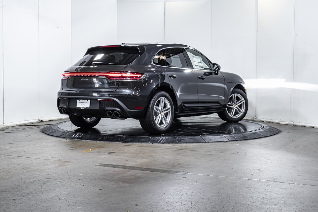 2025 Porsche Macan T photo 6