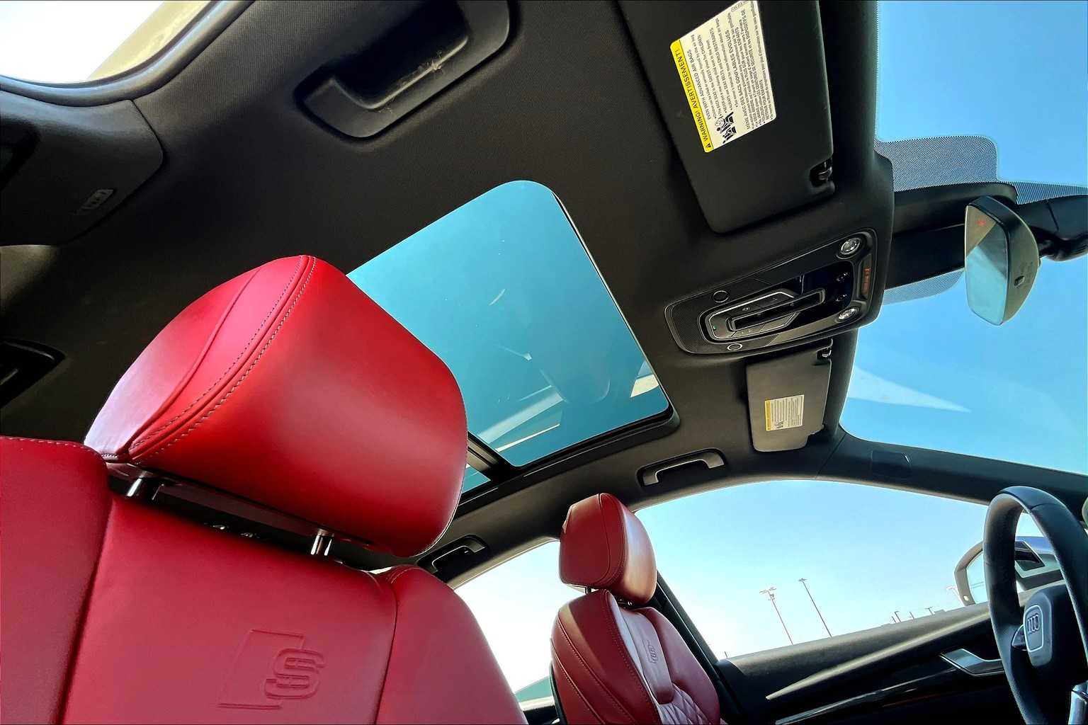 2023 Audi SQ5 Premium Plus photo 22