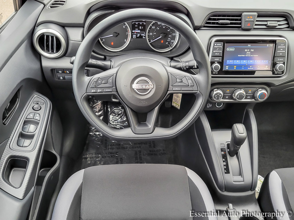 2025 Nissan Versa S photo 10