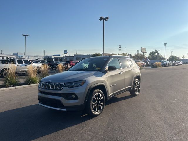2022 Jeep Compass Limited photo 7