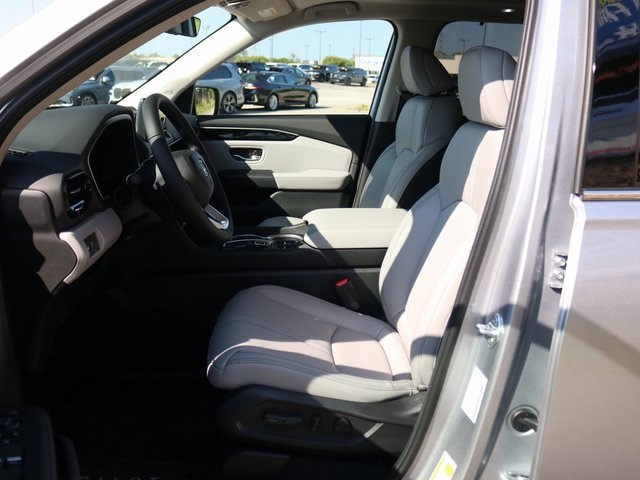 2025 Honda Pilot Touring photo 6