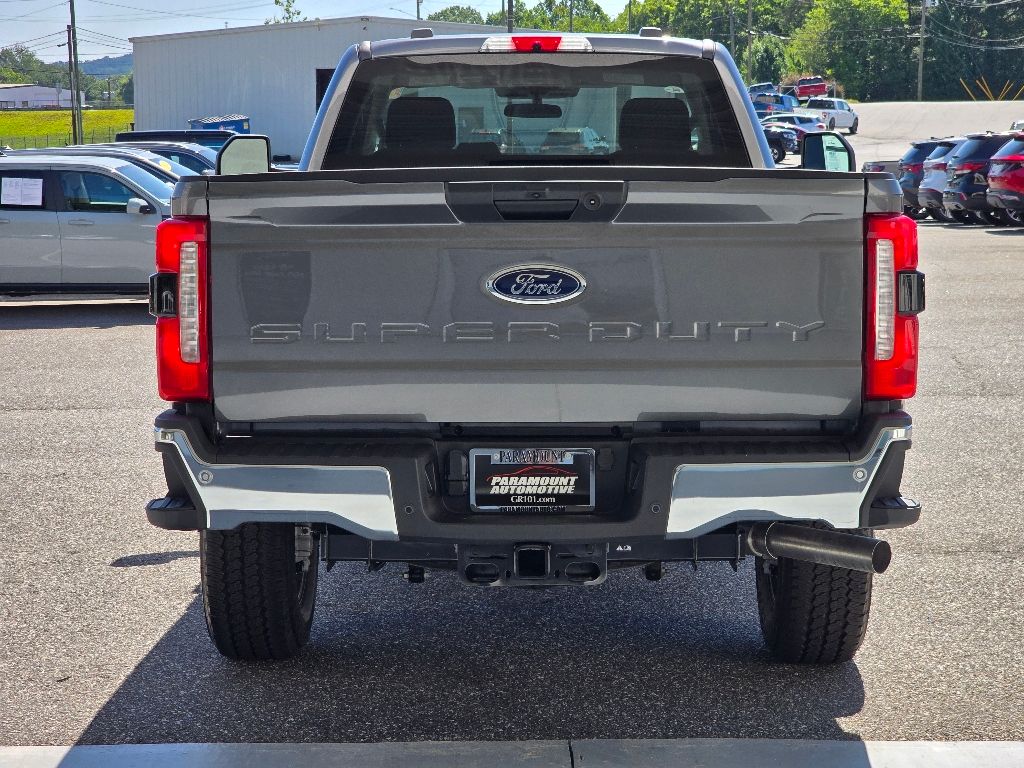 2025 Ford F-350 XLT photo 23