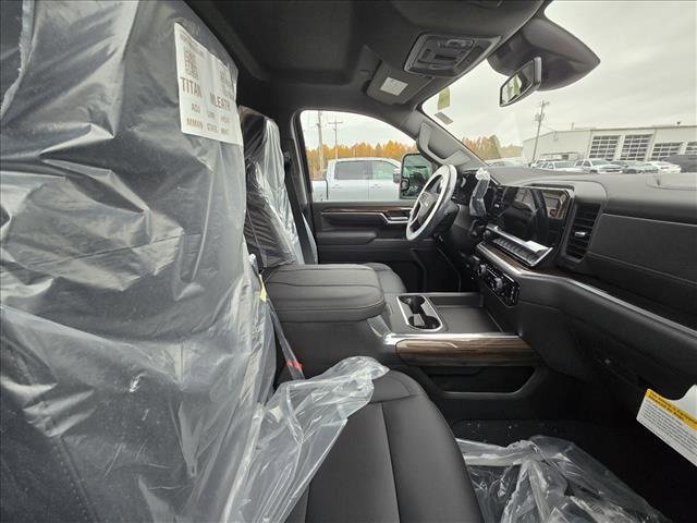 2026 Chevrolet Silverado LT photo 3