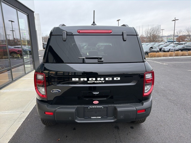 2025 Ford Bronco Sport Outer Banks photo 4