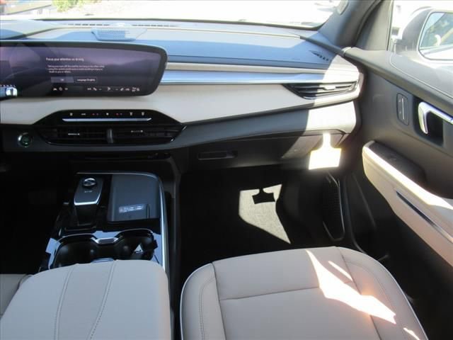 2025 Buick Enclave Preferred photo 11