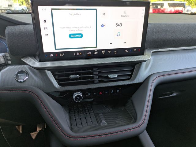 2025 Ford Explorer ST photo 19