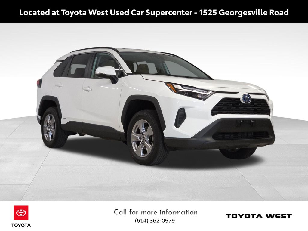 2023 Toyota RAV4 Hybrid XLE photo 3
