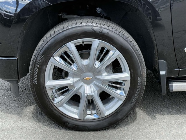 2023 Chevrolet Silverado 1500 High Country photo 12