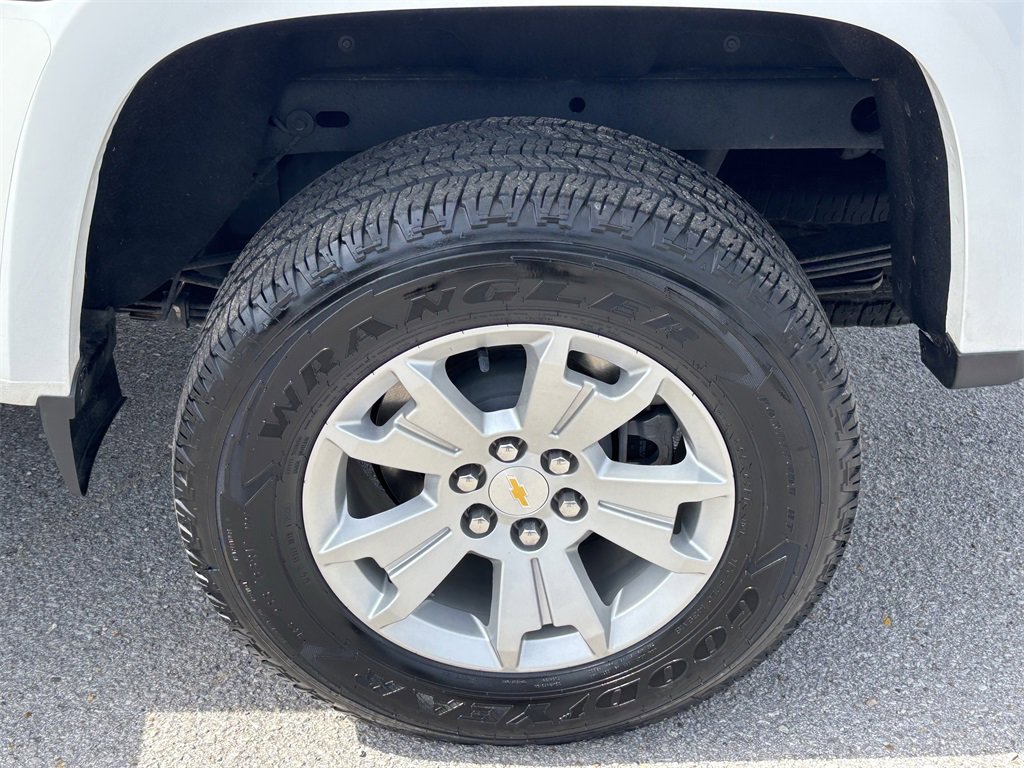 2022 Chevrolet Colorado LT photo 11