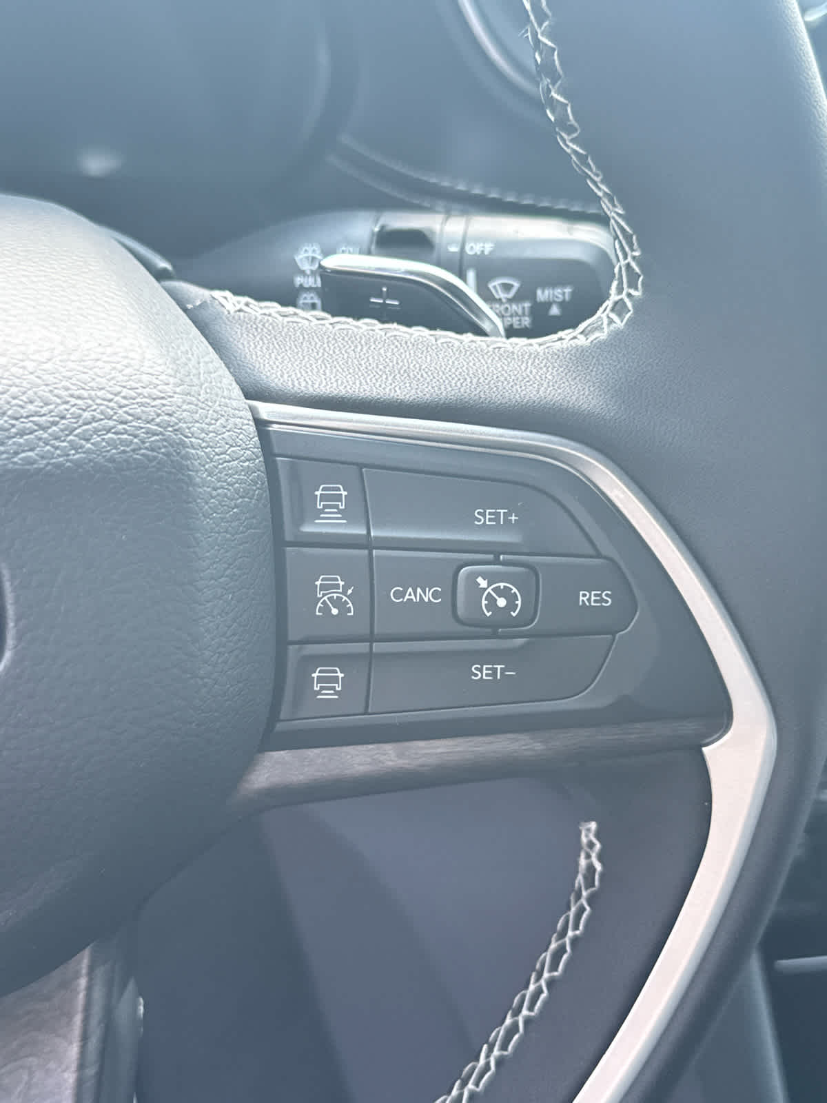 2025 Jeep Grand Cherokee Limited photo 18