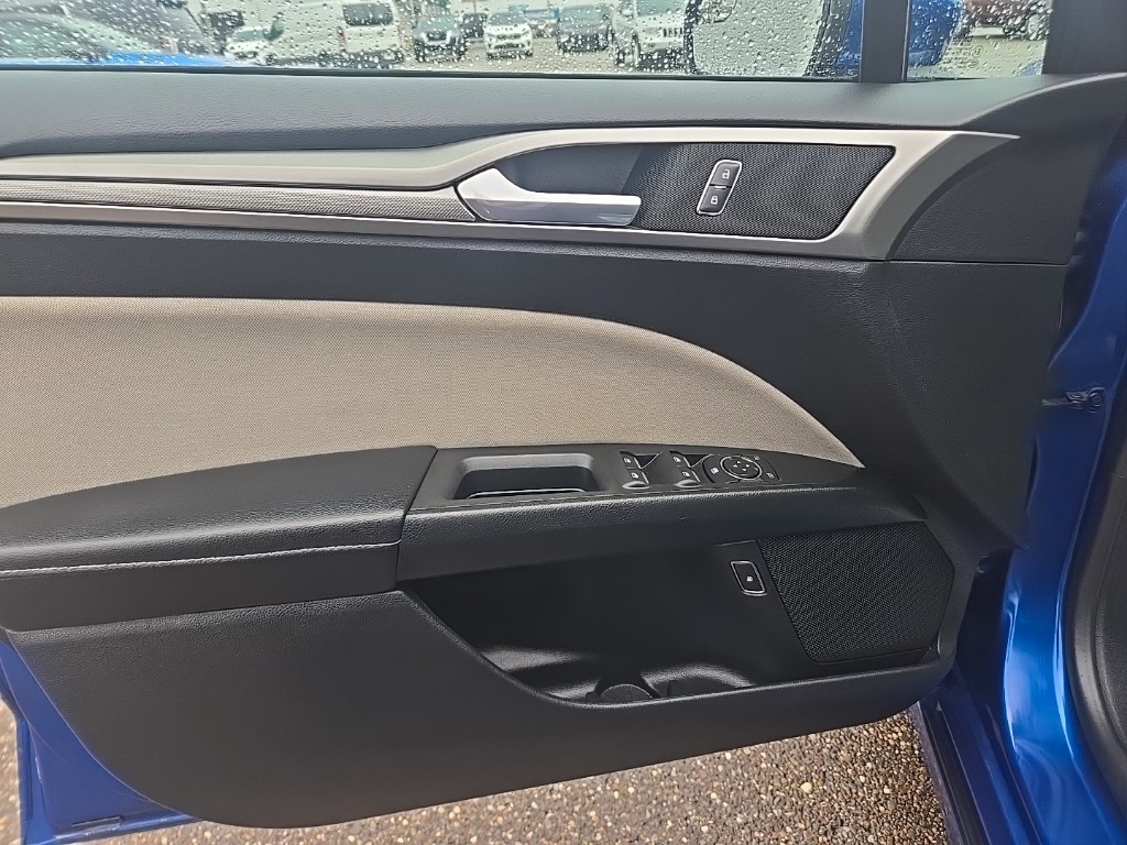 2018 Ford Fusion Hybrid S photo 10