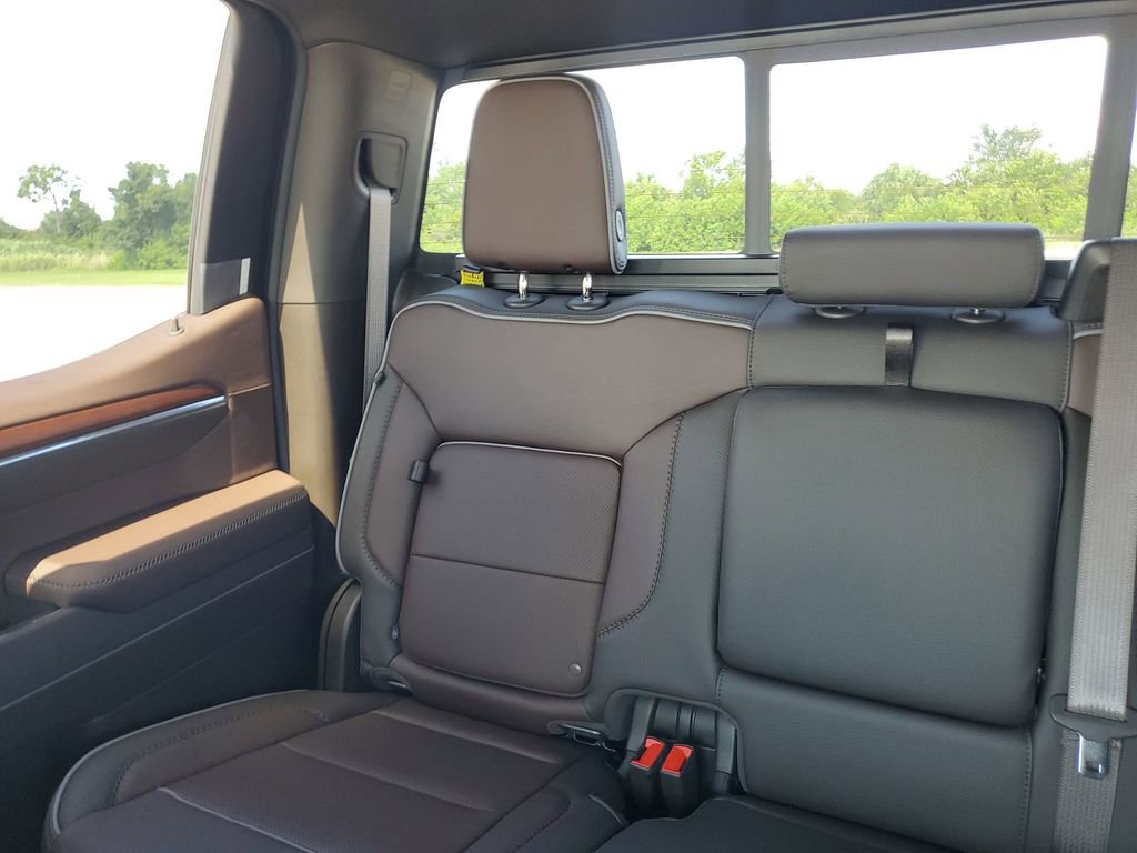 2025 Gmc Sierra Denali photo 12
