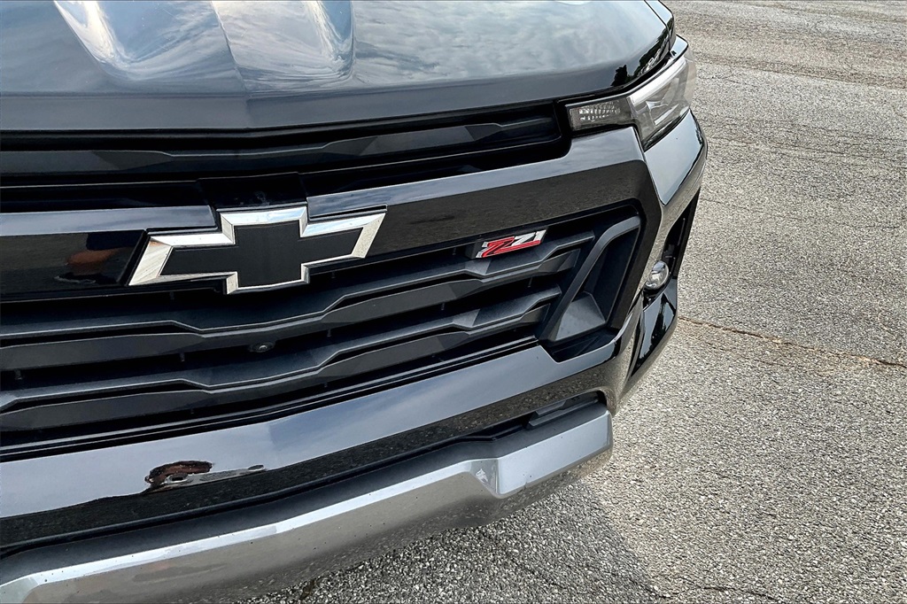 2023 Chevrolet Colorado Z71 photo 29