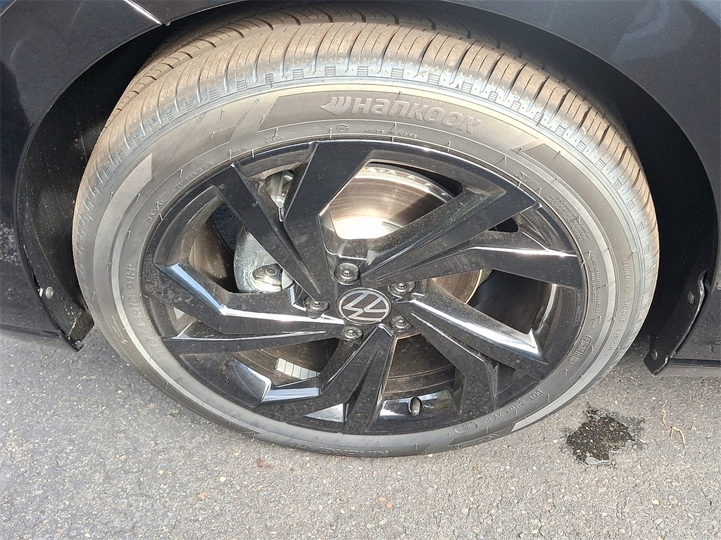 2025 Volkswagen Jetta 1.5T SE photo 4