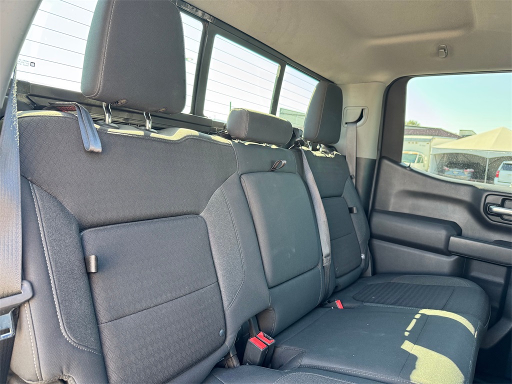 2019 Chevrolet Silverado 1500 LT photo 4
