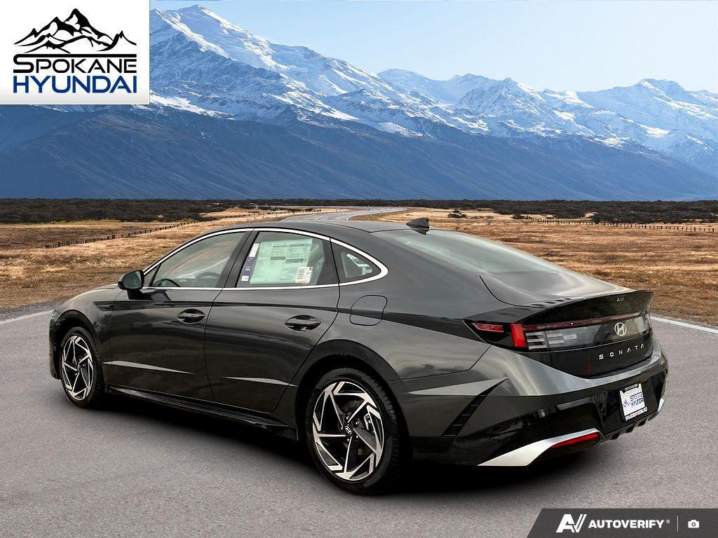 2026 Hyundai Sonata SEL Sport photo 3