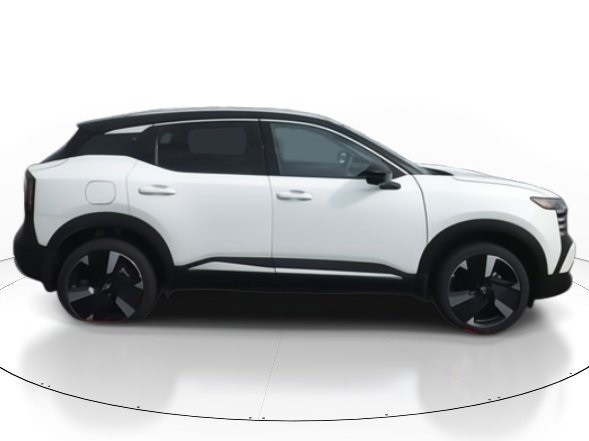 2025 Nissan Kicks SR photo 2