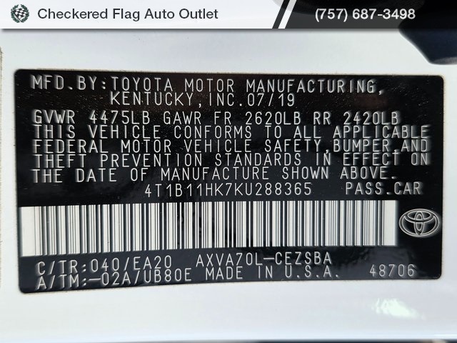 2019 Toyota Camry SE XLE photo 20