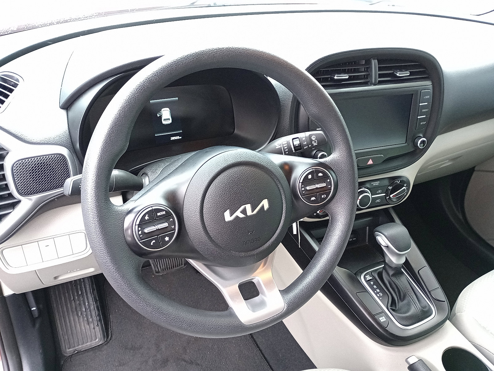 2023 Kia Soul LX S photo 7