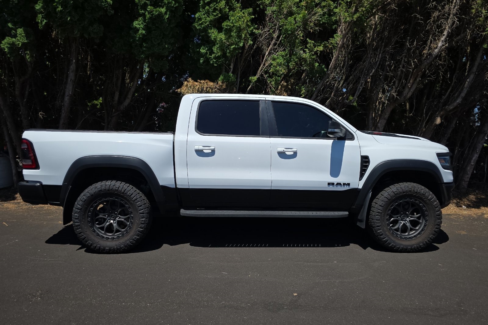 2022 Ram 1500 TRX photo 3