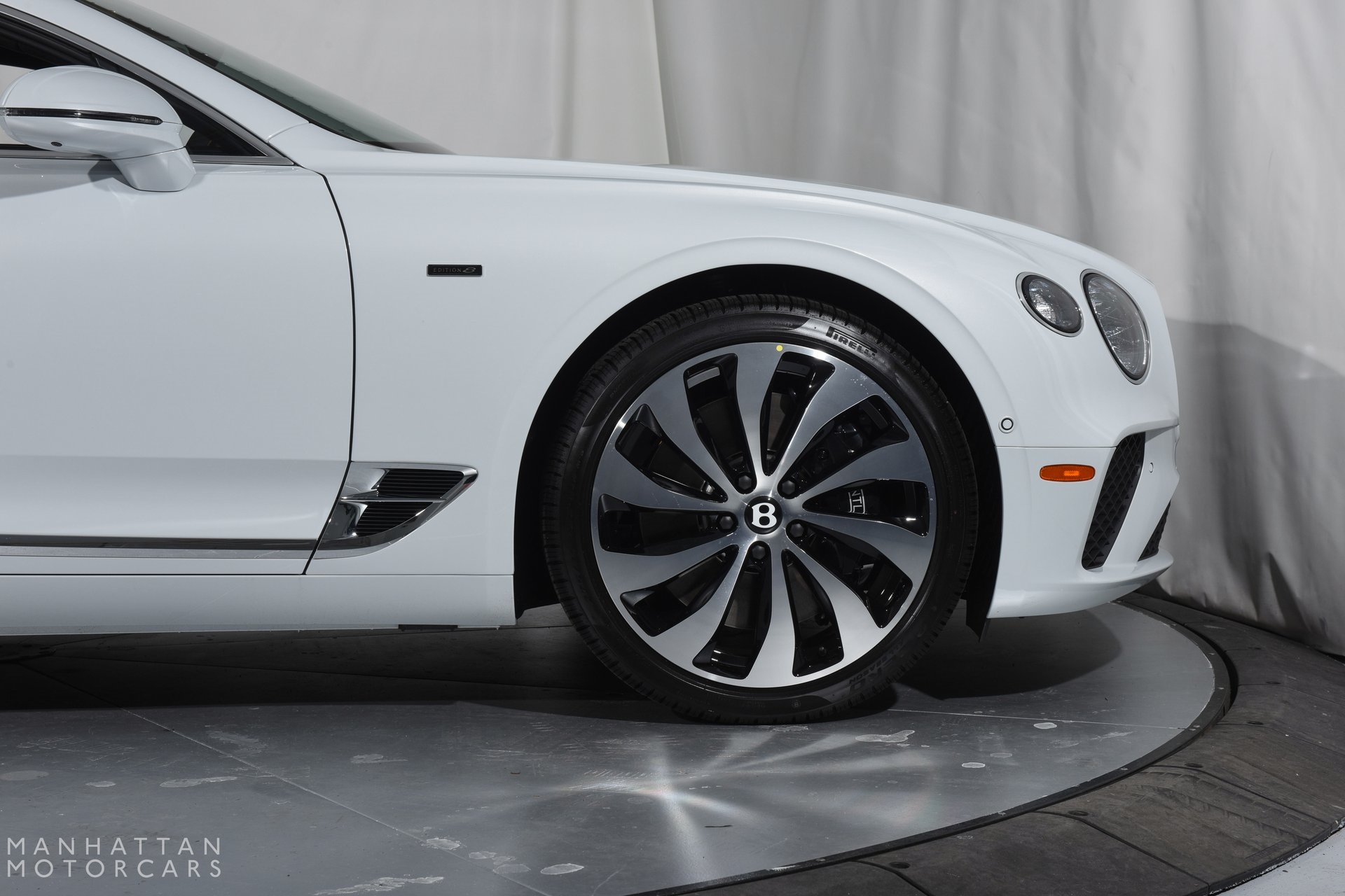 2024 Bentley Continental GT V8 photo 11