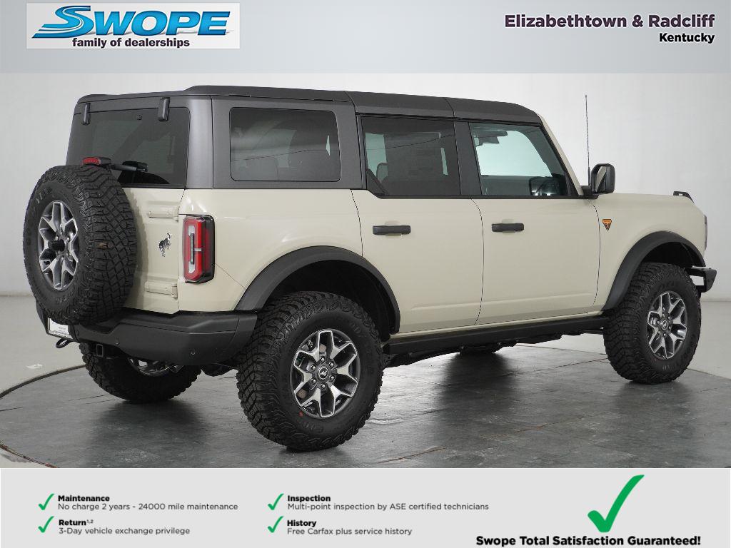 2025 Ford Bronco Badlands photo 3