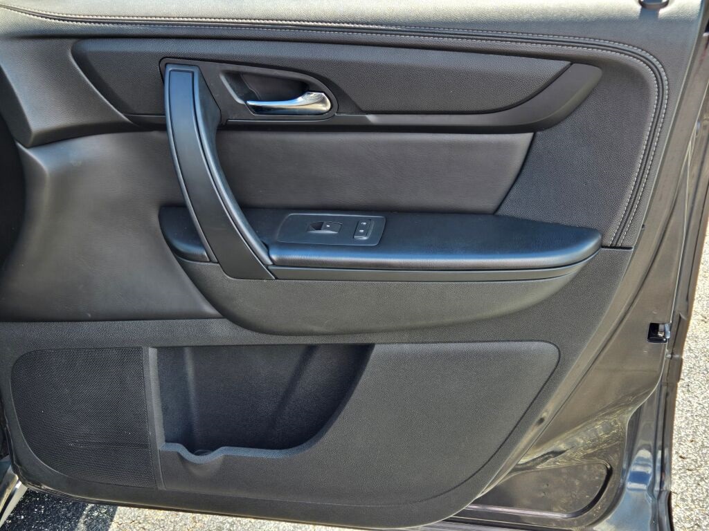 2015 Gmc Acadia SLE photo 5