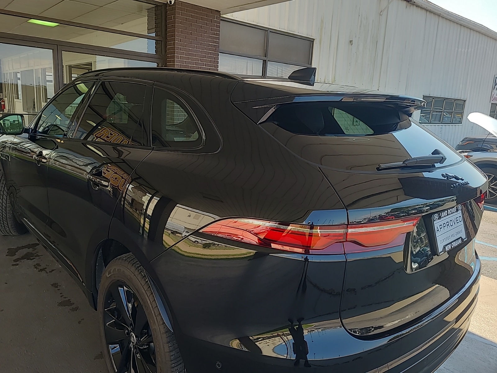 2024 Jaguar F-PACE P250 R-Dynamic S photo 2