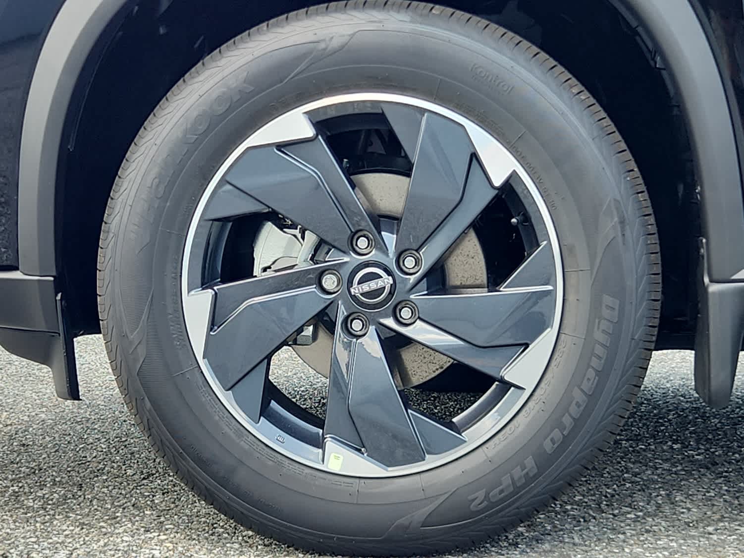 2026 Nissan Rogue SV photo 6