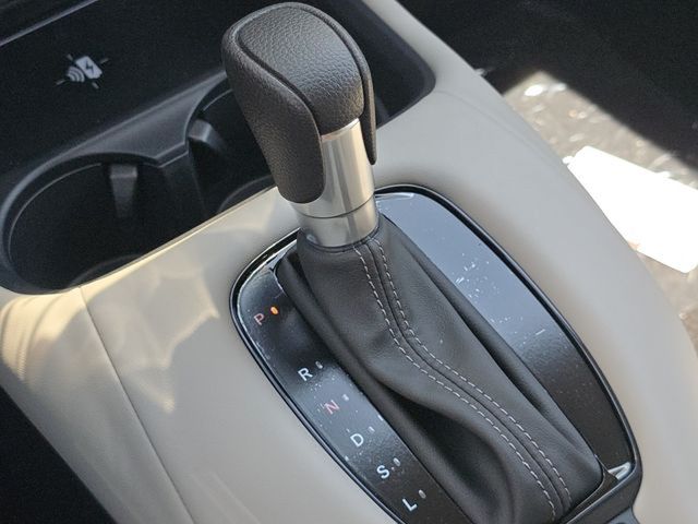2026 Honda HR-V LX photo 16