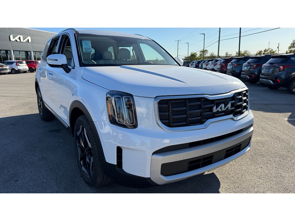 2025 Kia Telluride S's photo