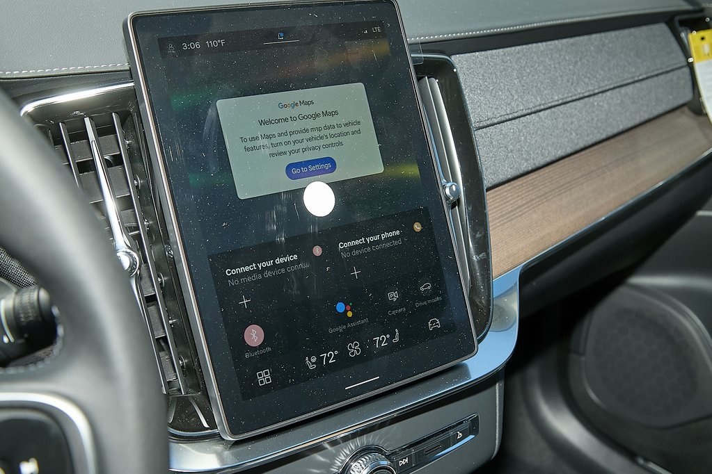 2025 VOLVO XC90 - Image 13