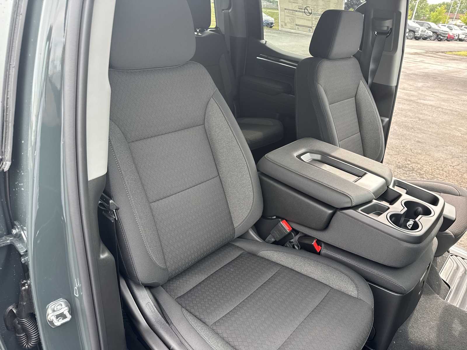 2026 Chevrolet Silverado 1500 LT photo 21