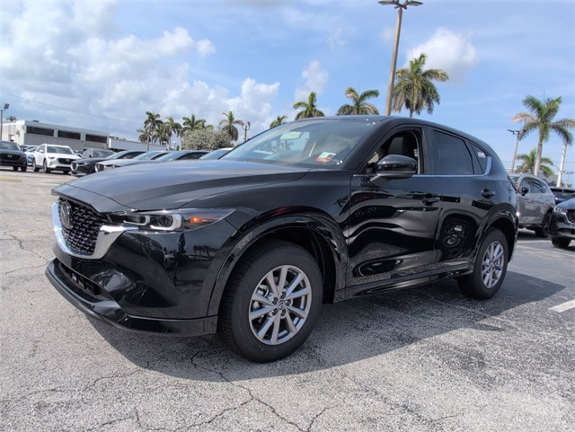 2025 Mazda CX-5 2.5 S Preferred photo 3
