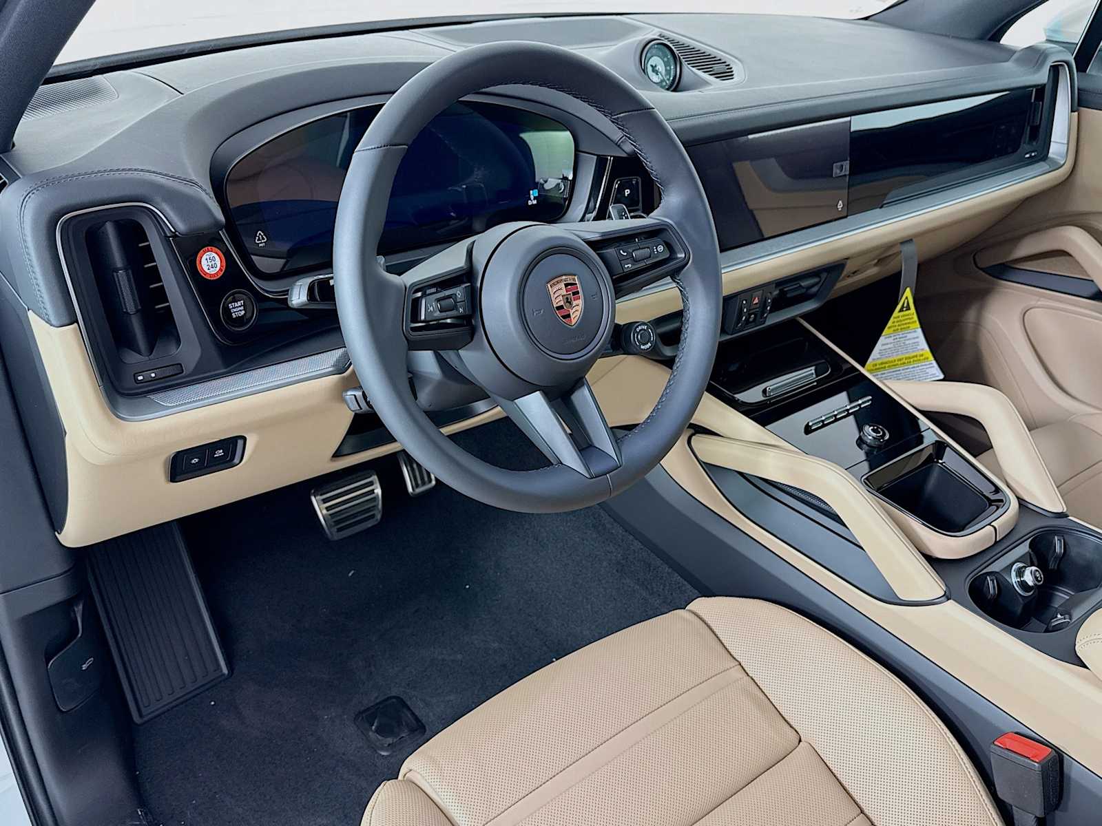 2026 Porsche Cayenne S E-Hybrid photo 4