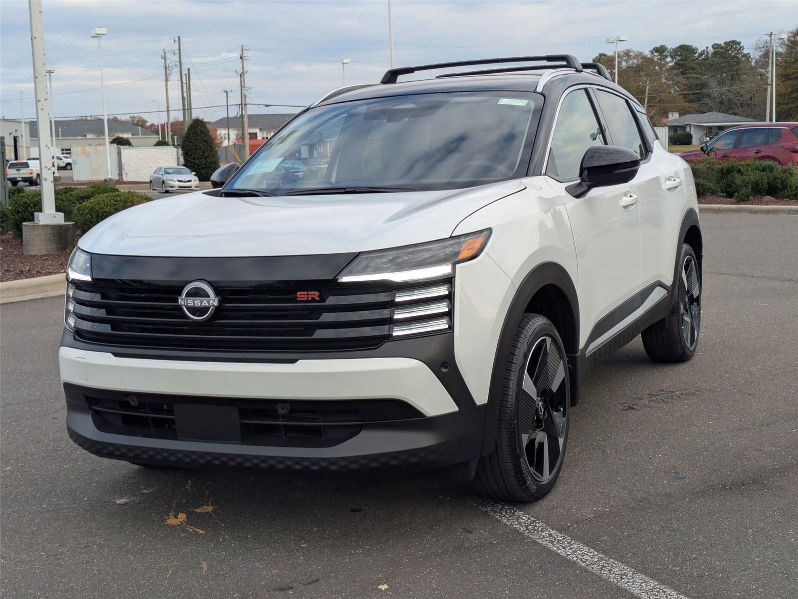 2026 Nissan KICKS SR's photo