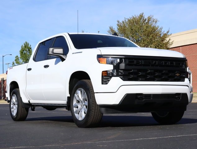 2026 Chevrolet Silverado 1500 Custom's photo