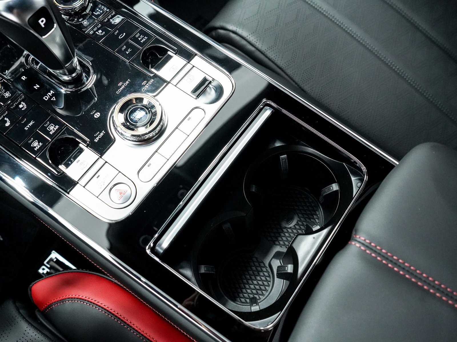 2025 Bentley Flying Spur Speed photo 31