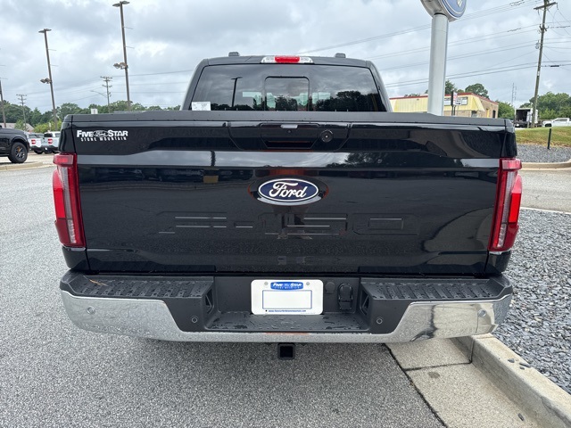 2025 Ford F-150 Lariat photo 10