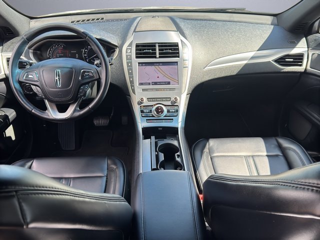 2020 Lincoln MKZ Standard photo 18